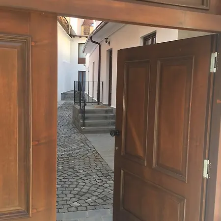 Arce Boutique 3* בראשוב